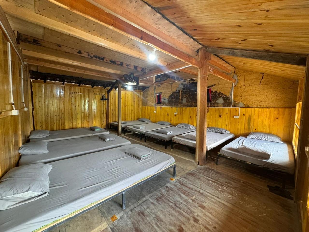 Mun Homestay Ha Giang Exteriör bild