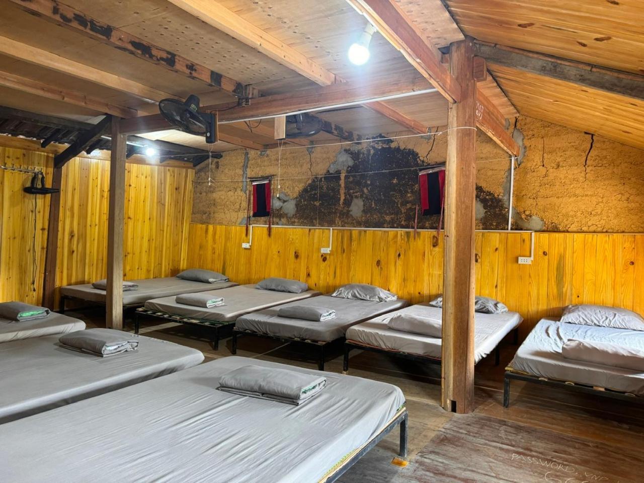 Mun Homestay Ha Giang Exteriör bild