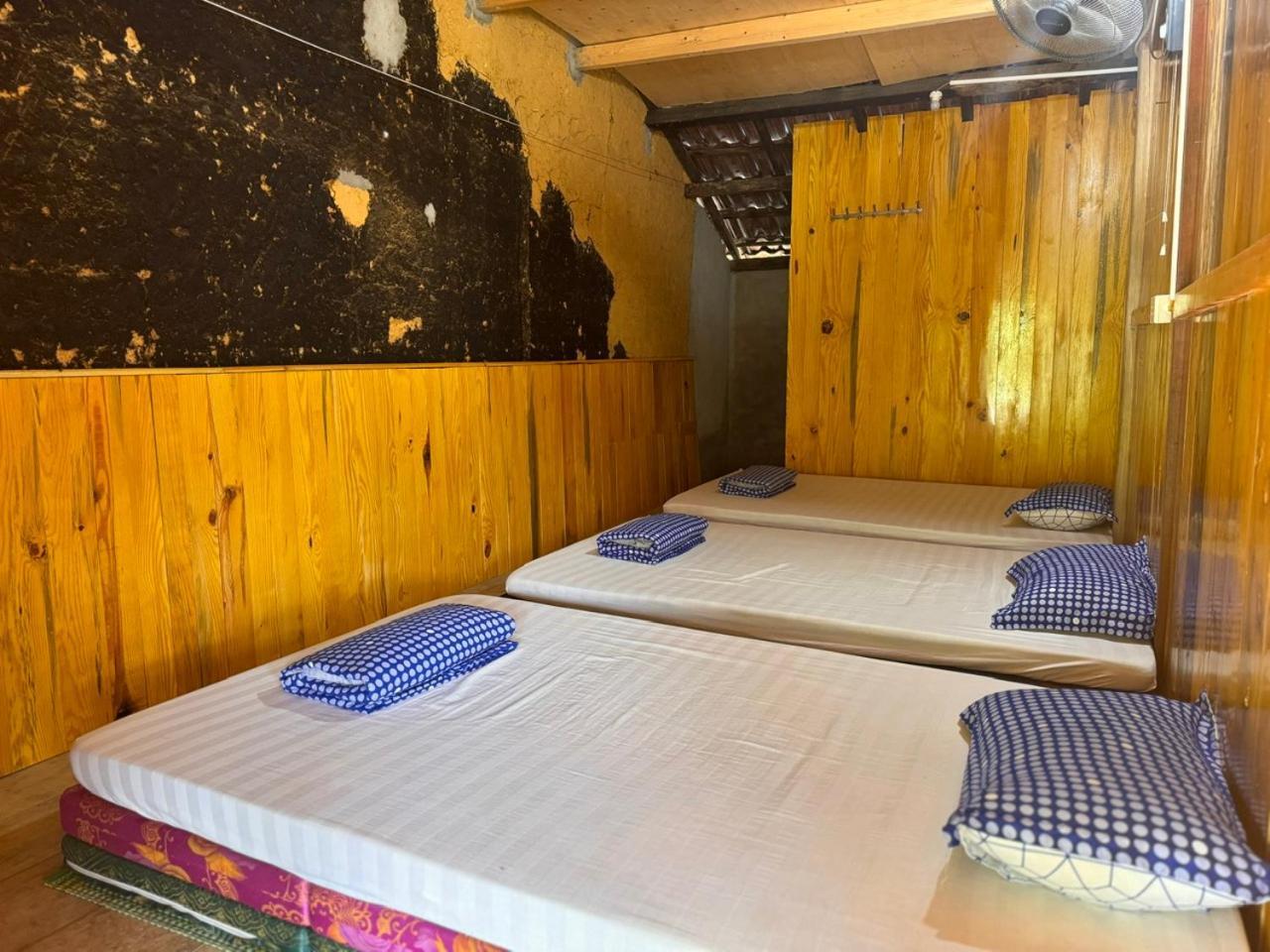 Mun Homestay Ha Giang Exteriör bild